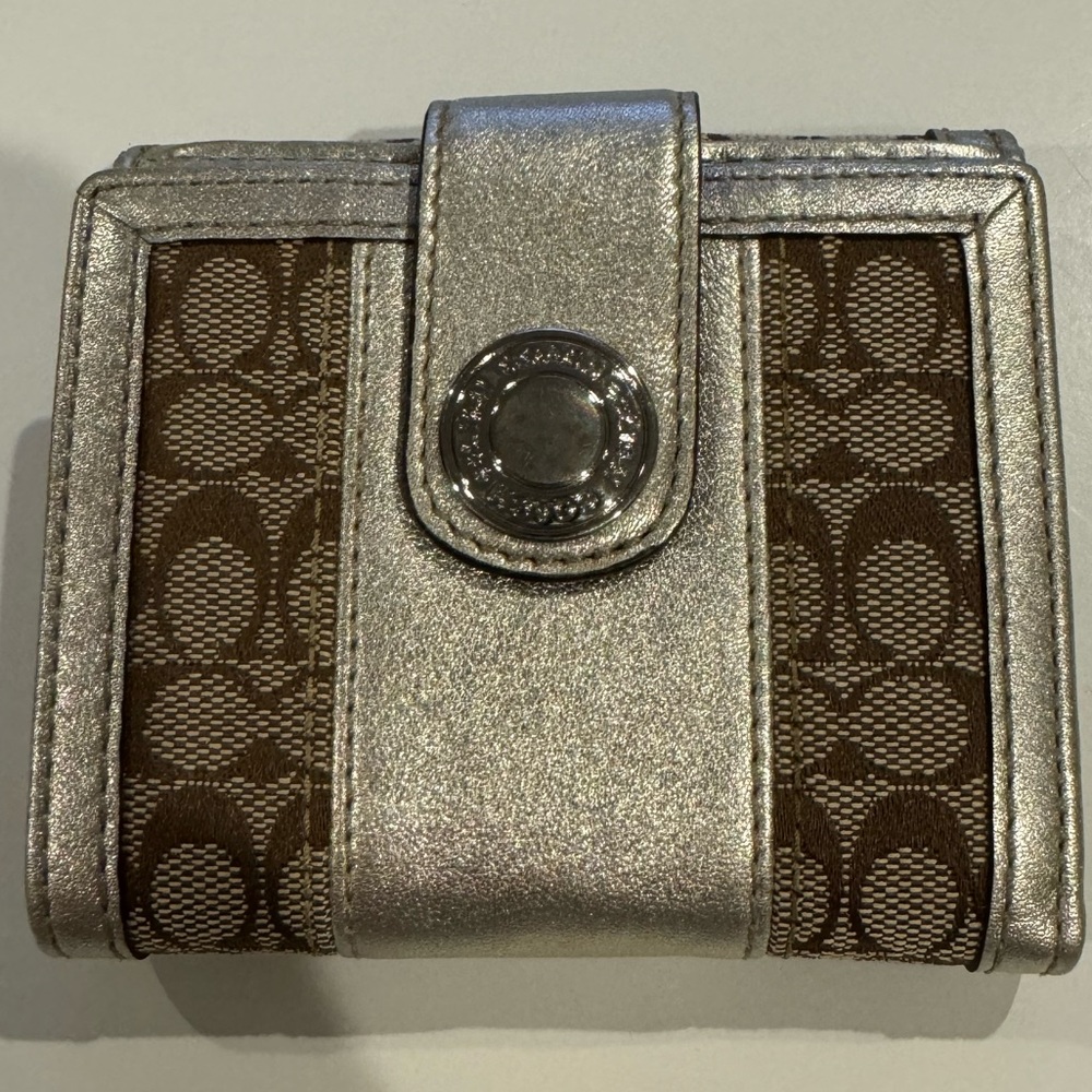 Brand New Coach Wallet with tags